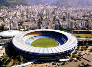 Stadionul-de-fotbal-Maracana-in-Rio-de-Janeiro-Pele
