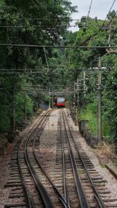 Trenul-de-Corcovado-catre-statuia-Hristos-Mantuitorul-Rio-de-Janeiro-Padurea-Tijuca